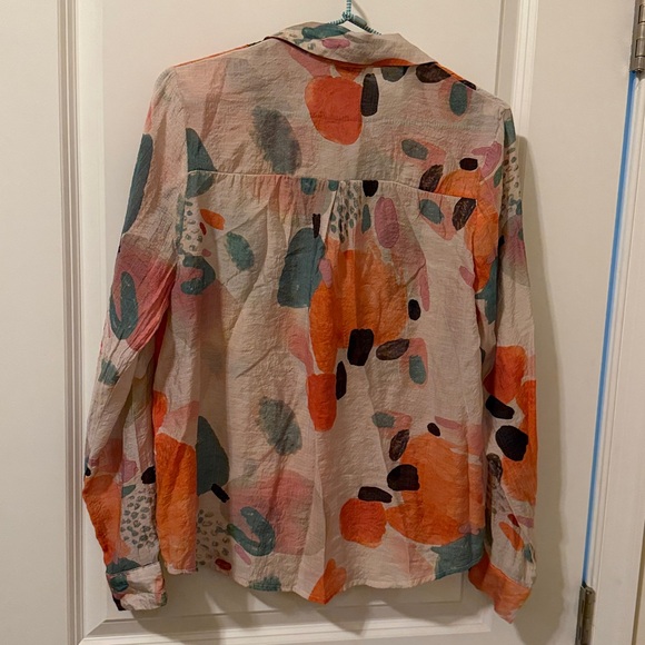 Abstract Button Down - Picture 3 of 3